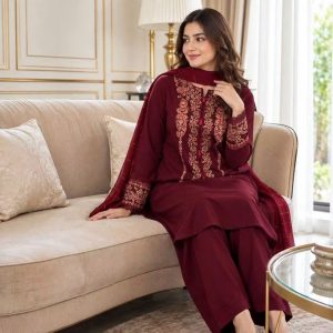 স্টাইলিশ মেরুন এমব্রয়ডারি থ্রি-পিস | Stylish Maroon Embroidered Three-Piece for Women
